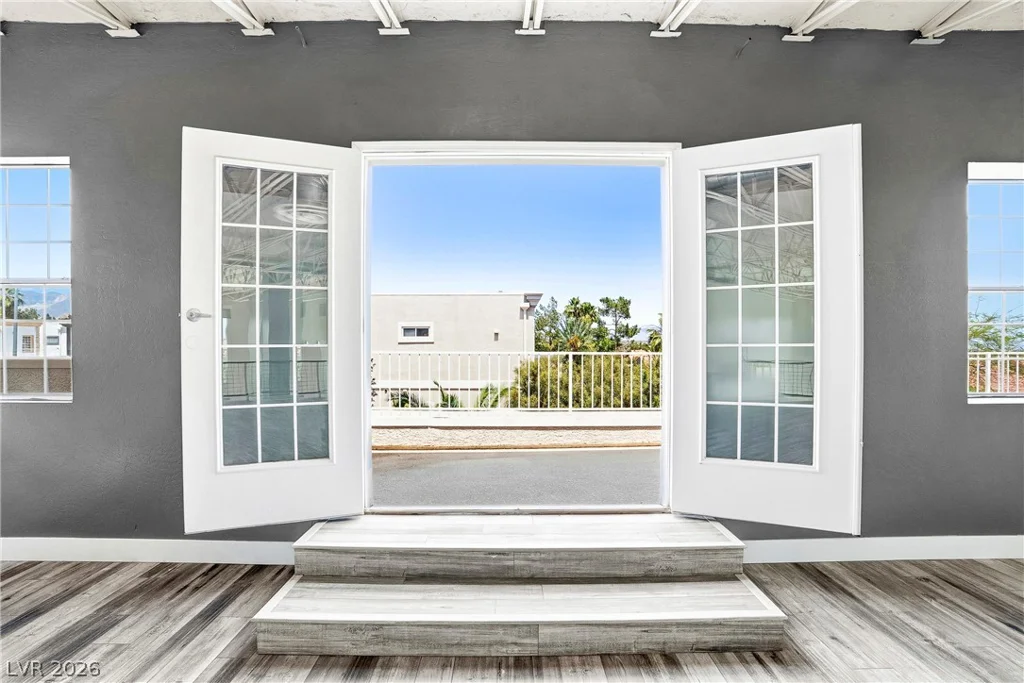 5084 Thunder River, Las Vegas, NV 89148