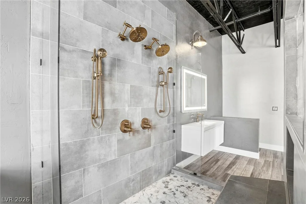 5084 Thunder River, Las Vegas, NV 89148