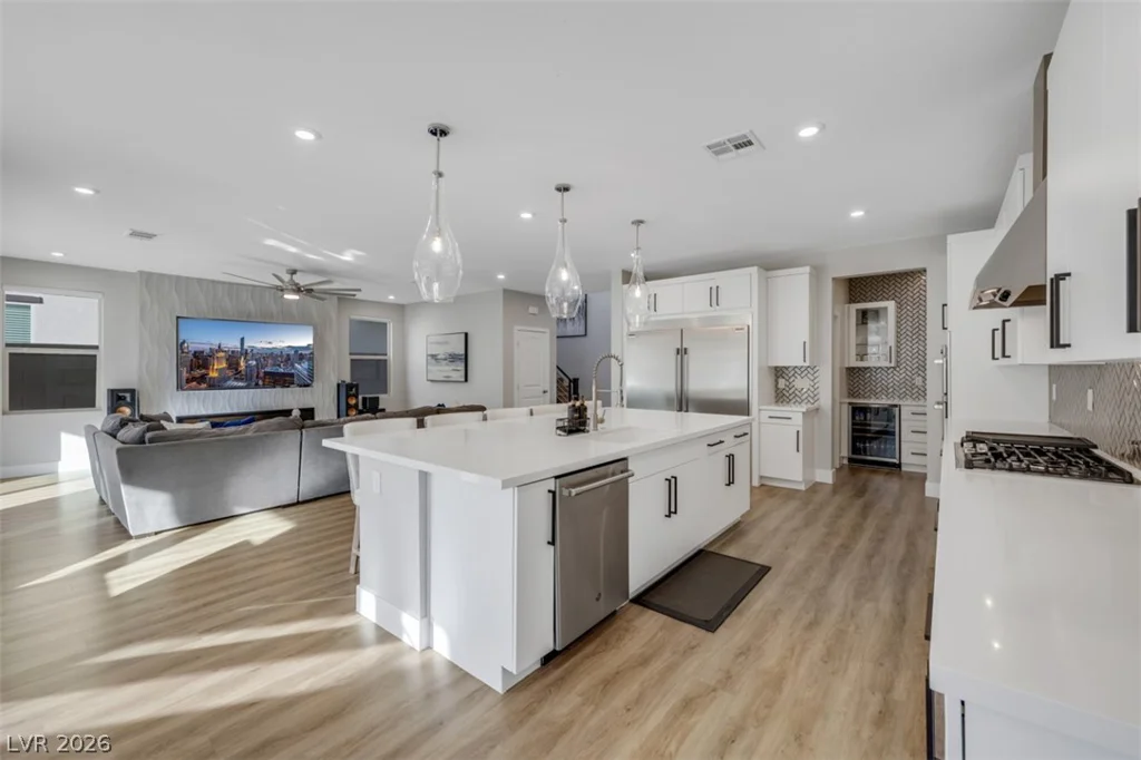 6833 Fallen Rock, North Las Vegas, NV 89084