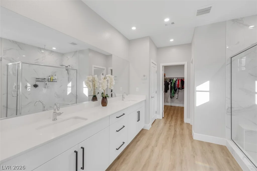6833 Fallen Rock, North Las Vegas, NV 89084