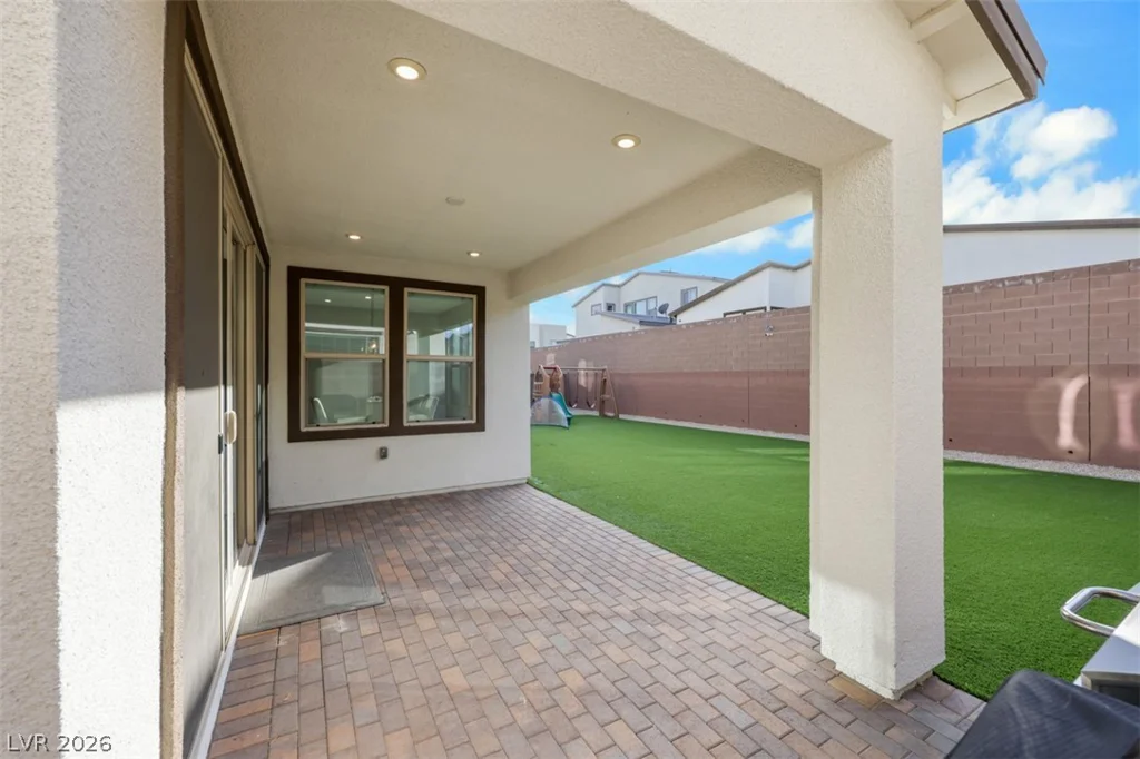6833 Fallen Rock, North Las Vegas, NV 89084