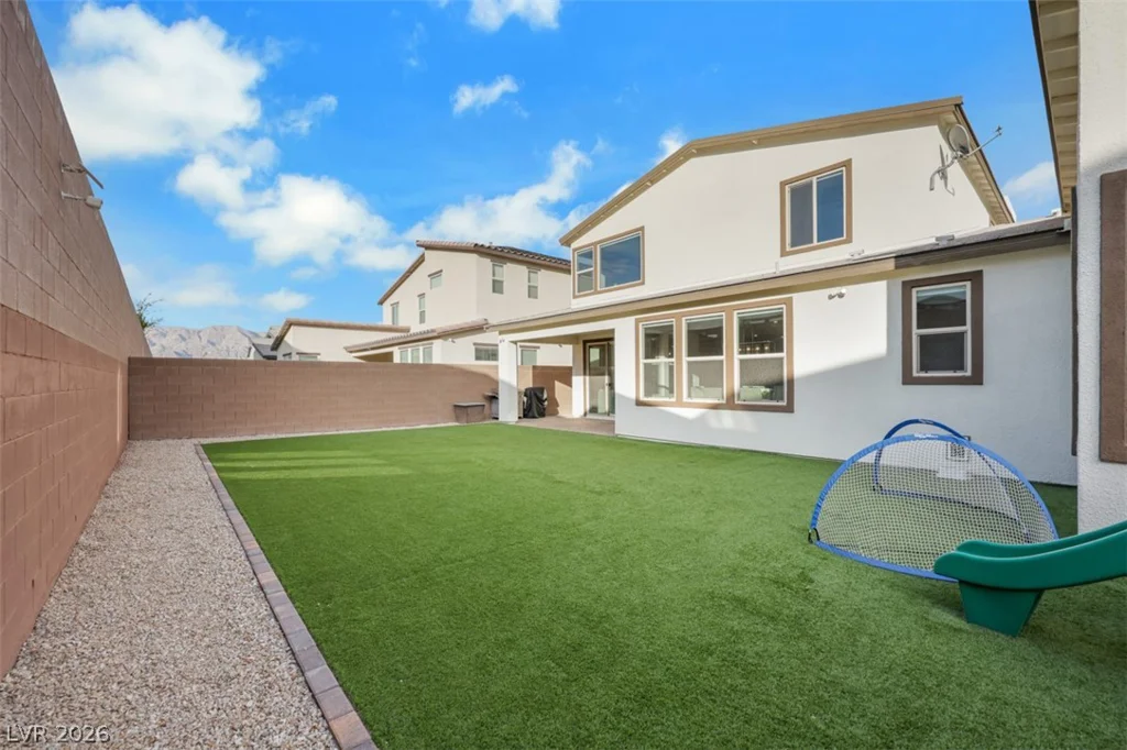6833 Fallen Rock, North Las Vegas, NV 89084