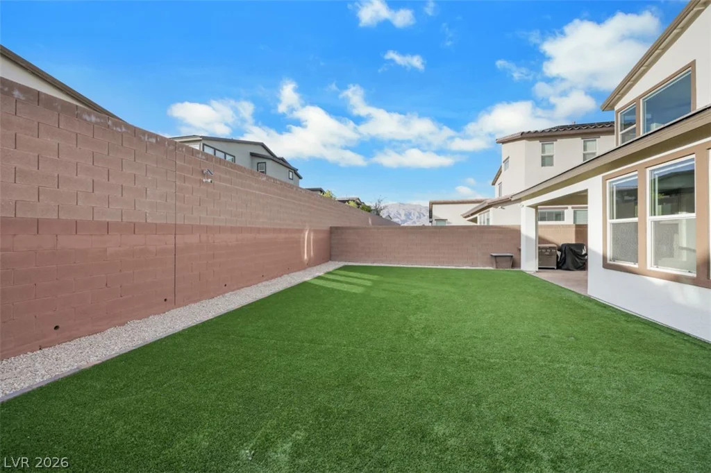 6833 Fallen Rock, North Las Vegas, NV 89084