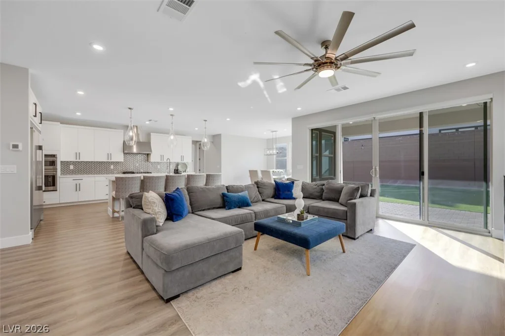 6833 Fallen Rock, North Las Vegas, NV 89084