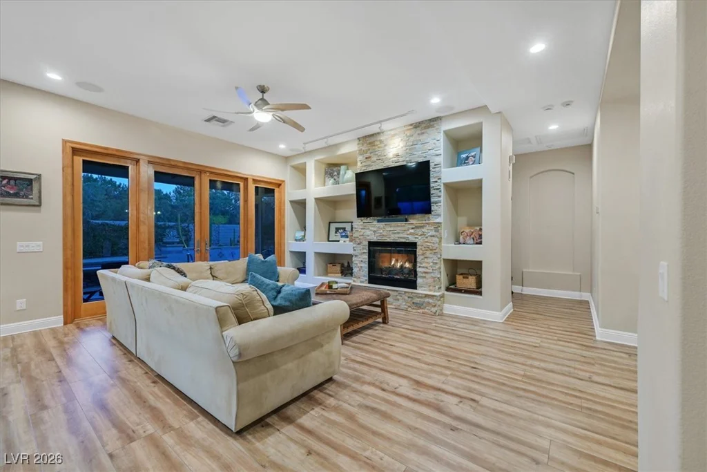 20 Feather Sound, Henderson, NV 89052
