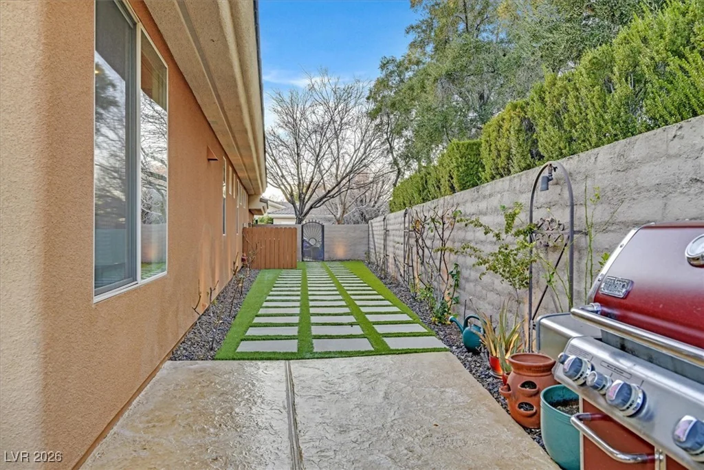 20 Feather Sound, Henderson, NV 89052