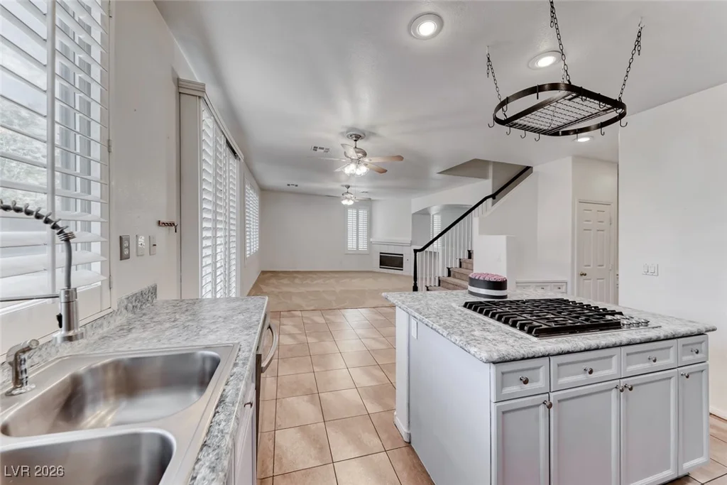 208 Glendon, Henderson, NV 89074