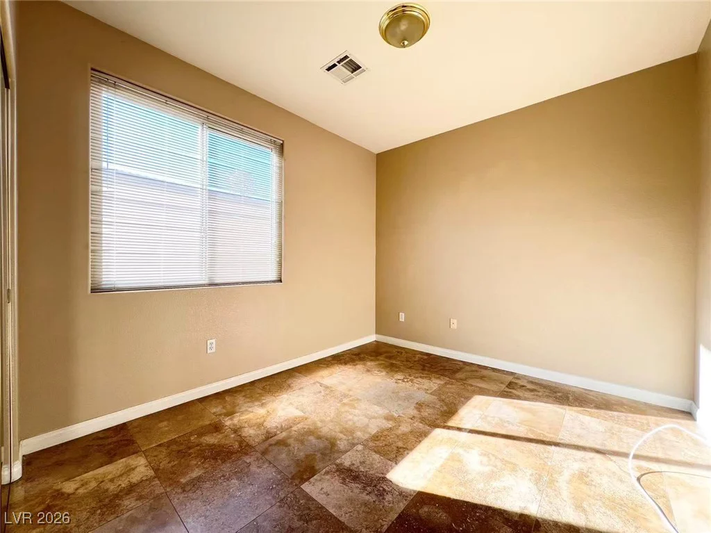 357 Lakewood Garden, Las Vegas, NV 89148