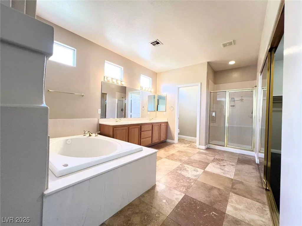 357 Lakewood Garden, Las Vegas, NV 89148