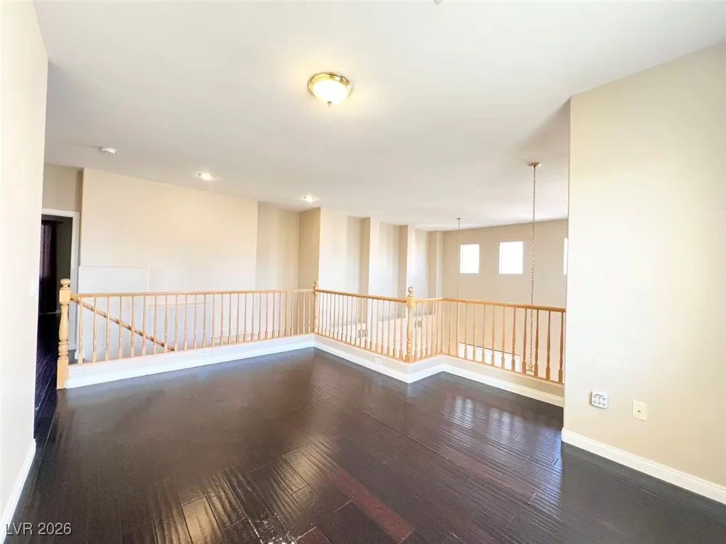 357 Lakewood Garden, Las Vegas, NV 89148