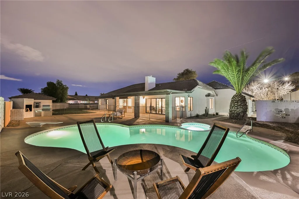 5540 Bisset, Las Vegas, NV 89118