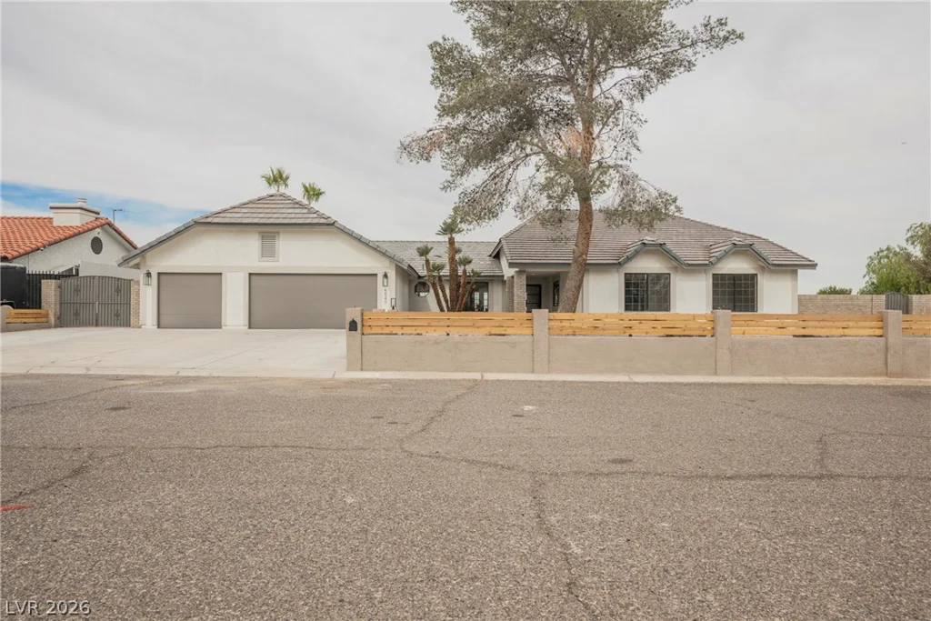 5540 Bisset, Las Vegas, NV 89118