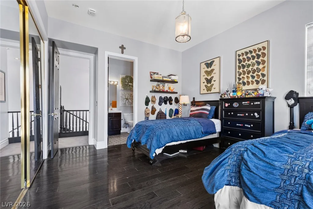 10212 Stone Briar, Las Vegas, NV 89144