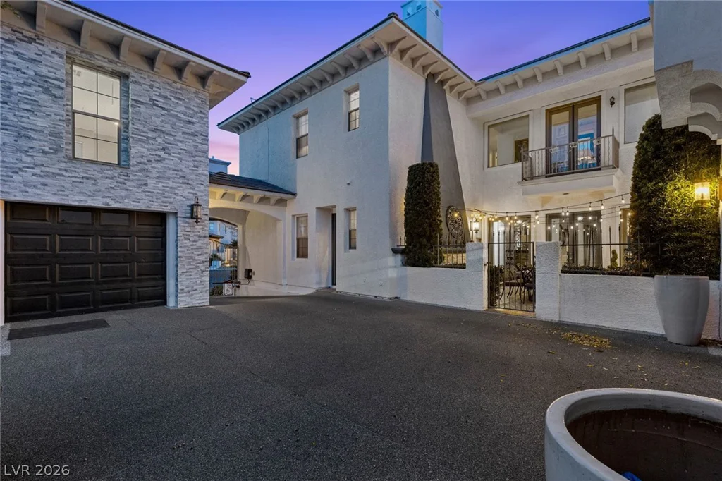 10212 Stone Briar, Las Vegas, NV 89144