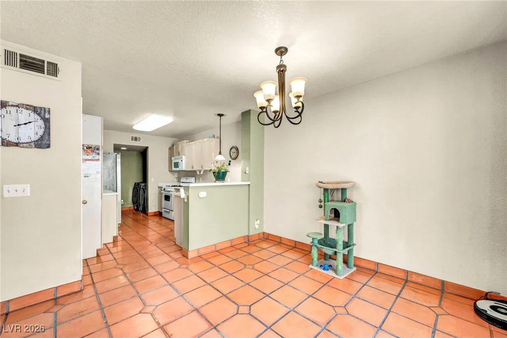 7963 Cina, Las Vegas, NV 89147