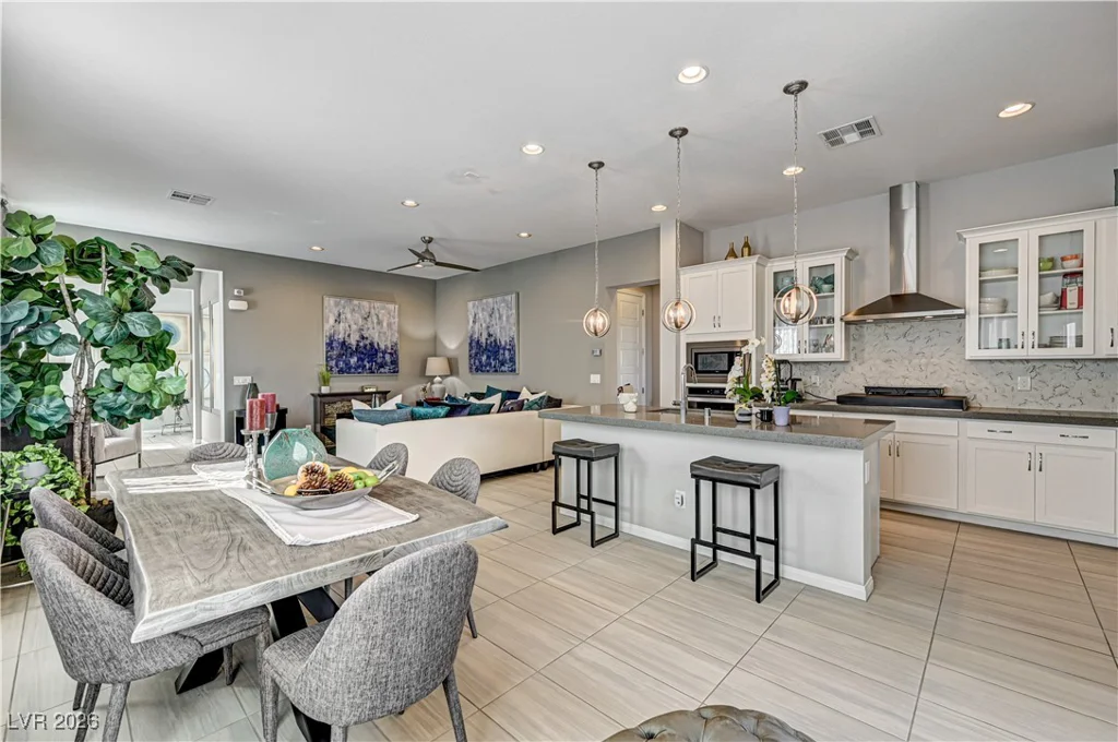 8168 Desert Madera, Las Vegas, NV 89166