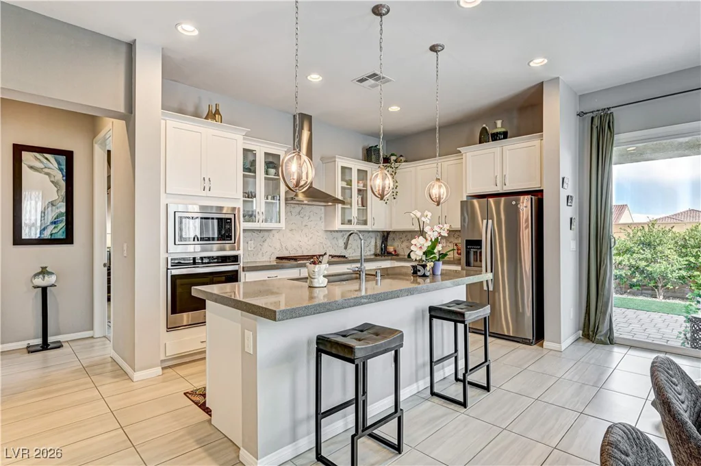 8168 Desert Madera, Las Vegas, NV 89166