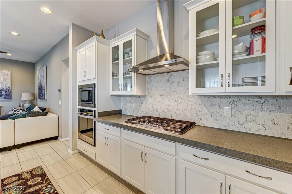 8168 Desert Madera, Las Vegas, NV 89166