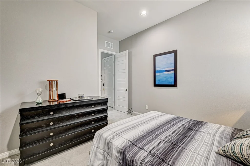 8168 Desert Madera, Las Vegas, NV 89166