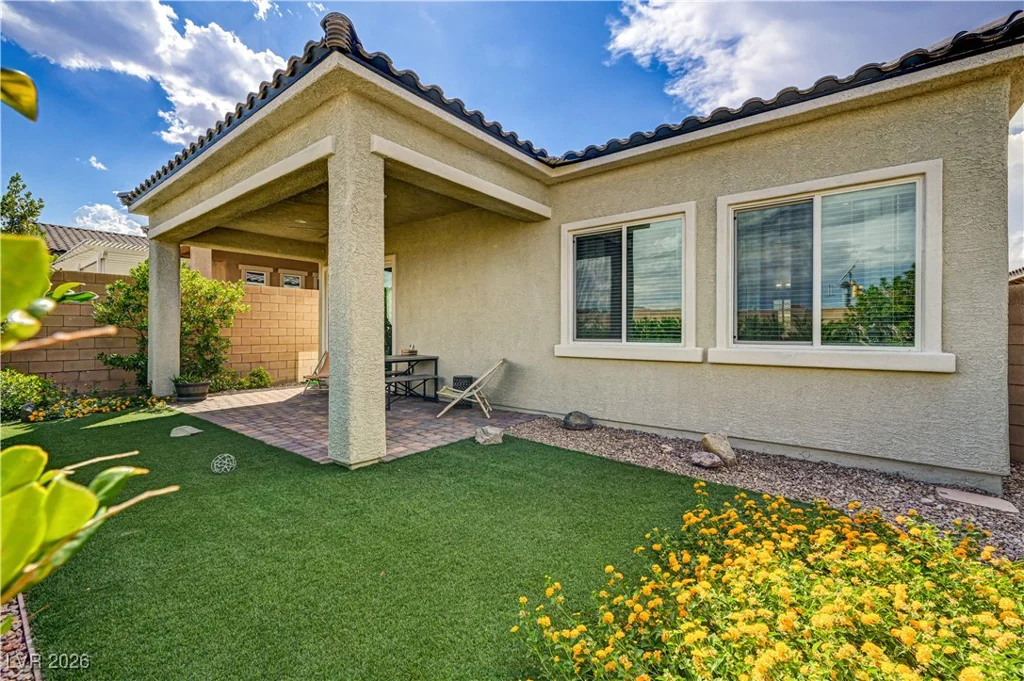 8168 Desert Madera, Las Vegas, NV 89166