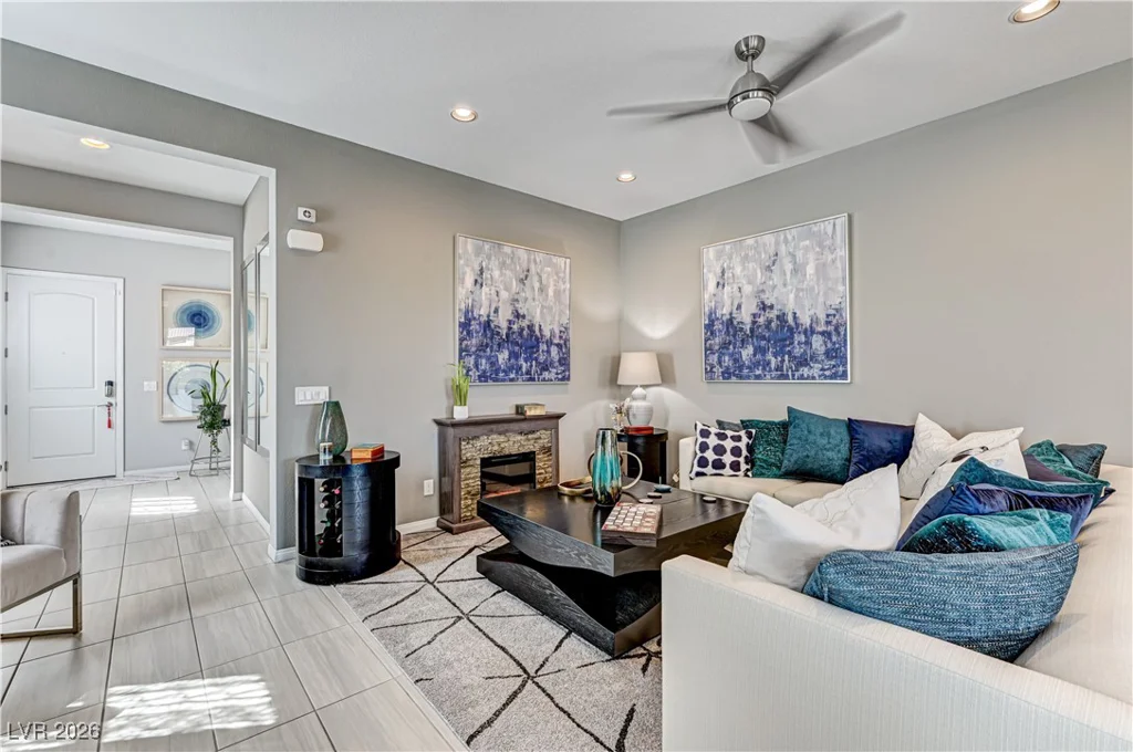 8168 Desert Madera, Las Vegas, NV 89166