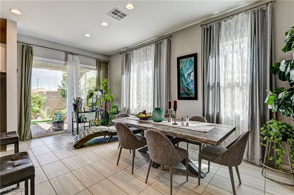 8168 Desert Madera, Las Vegas, NV 89166