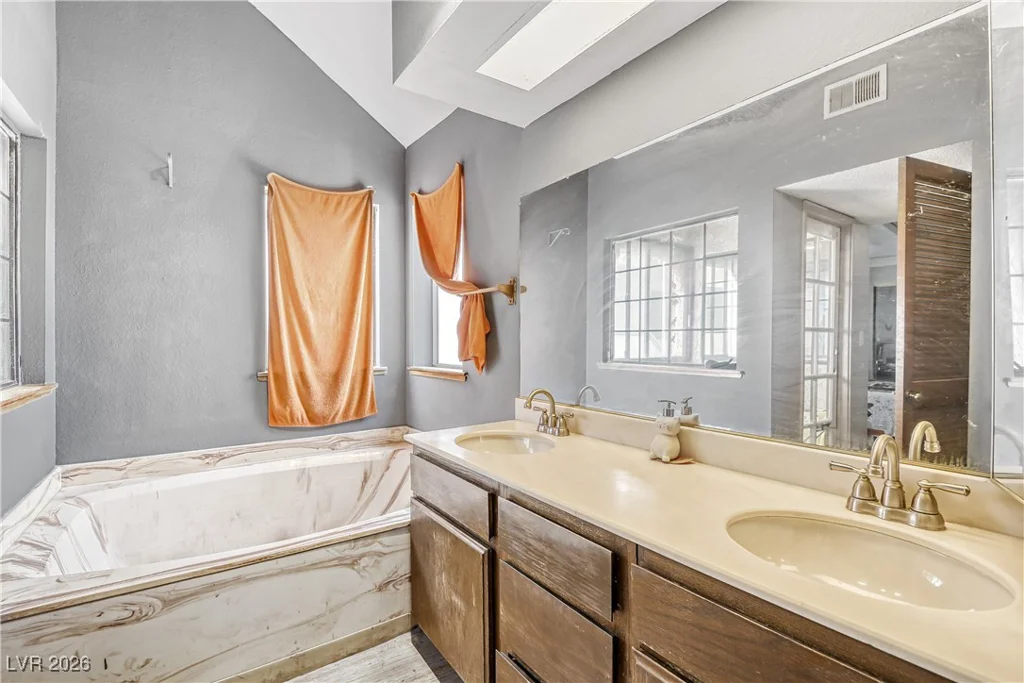 4748 Obannon, Las Vegas, NV 89102