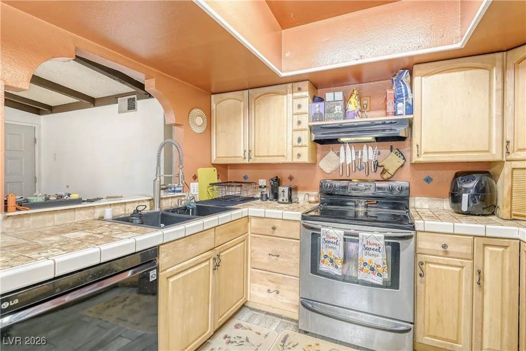 4748 Obannon, Las Vegas, NV 89102