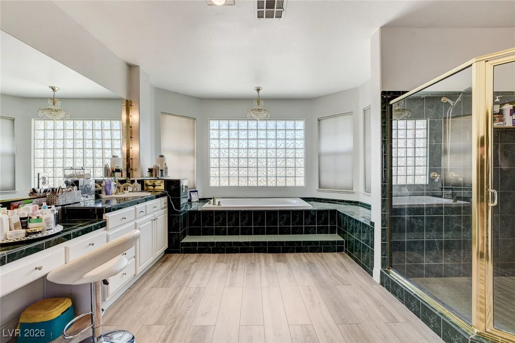2496 Ram Crossing, Henderson, NV 89074