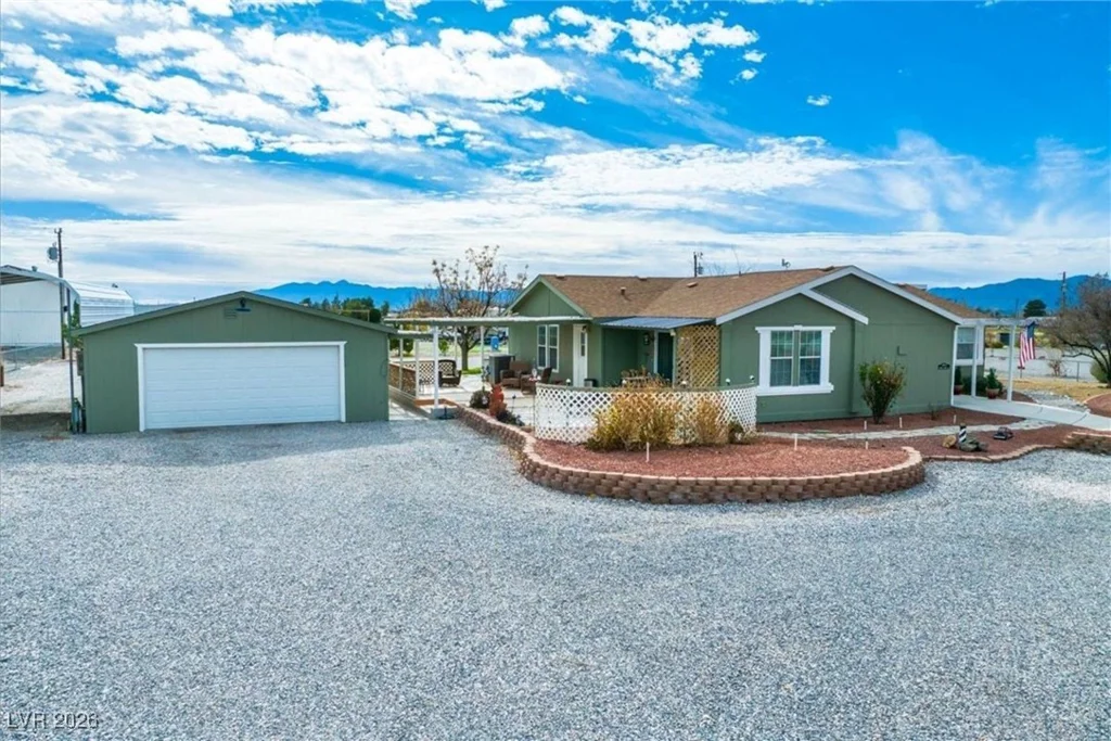 1821 Greta, Pahrump, NV 89060
