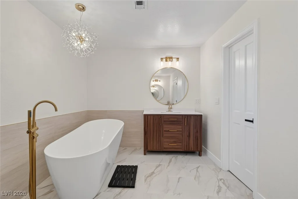 2740 Family, Las Vegas, NV 89117