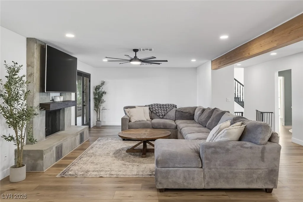 2740 Family, Las Vegas, NV 89117