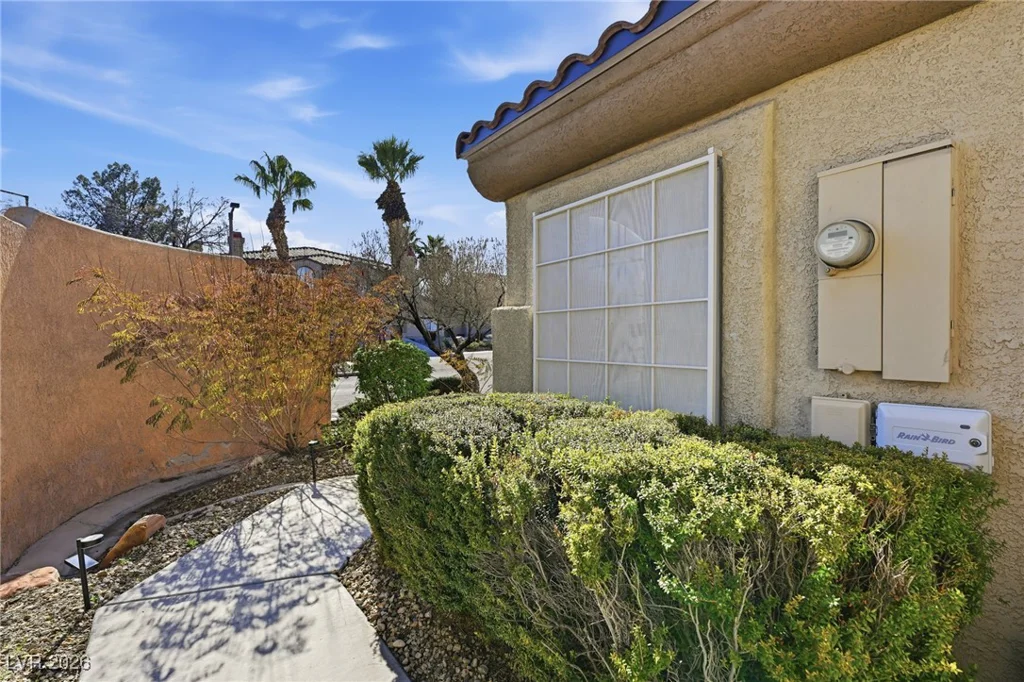 7600 Almeria, Las Vegas, NV 89128