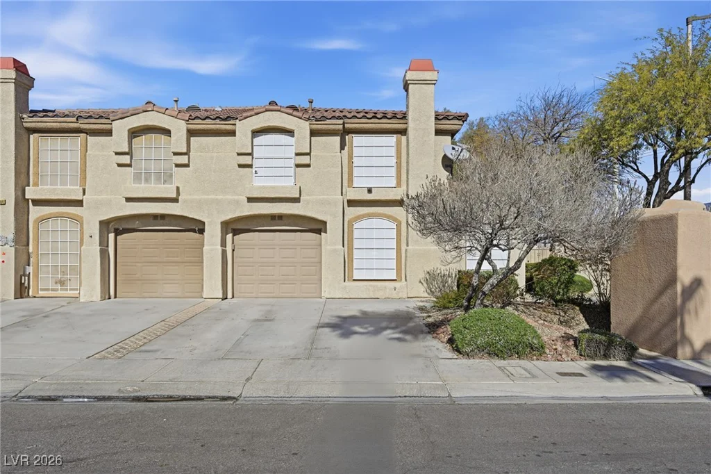 7600 Almeria, Las Vegas, NV 89128