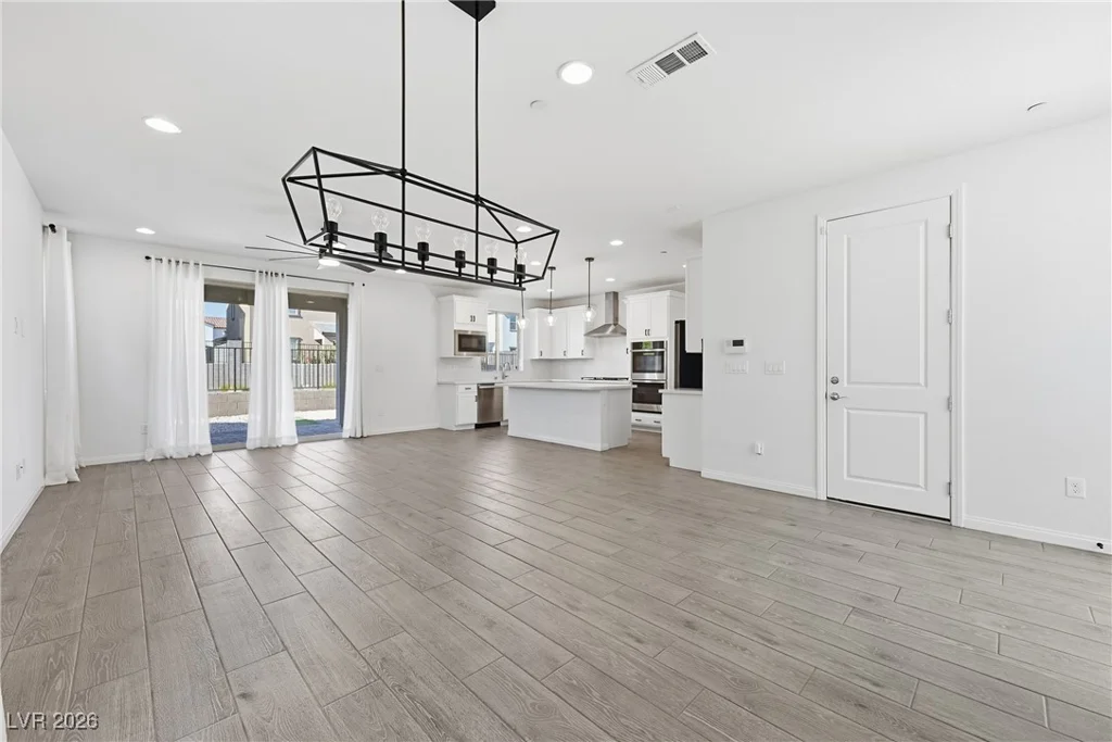 9427 Lunar Phase, Las Vegas, NV 89143