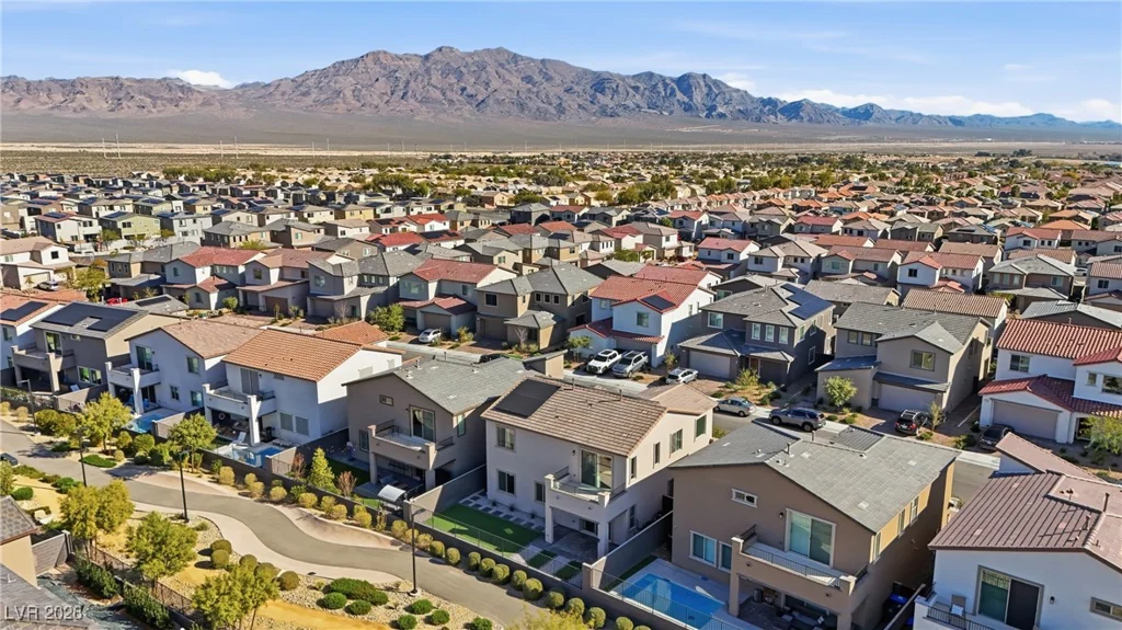 9427 Lunar Phase, Las Vegas, NV 89143