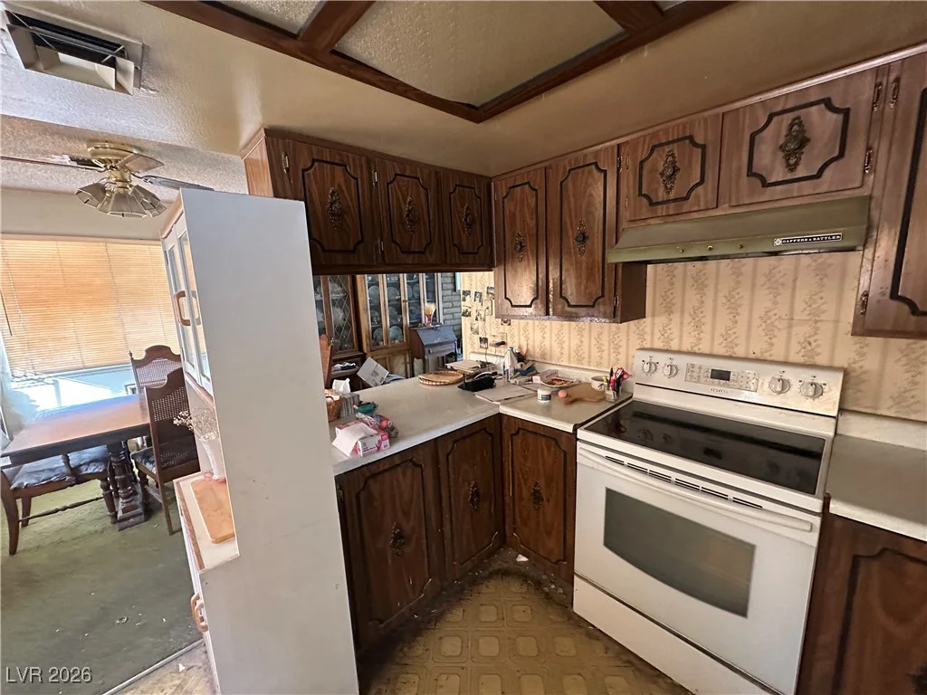 1809 Wildwood, Las Vegas, NV 89108