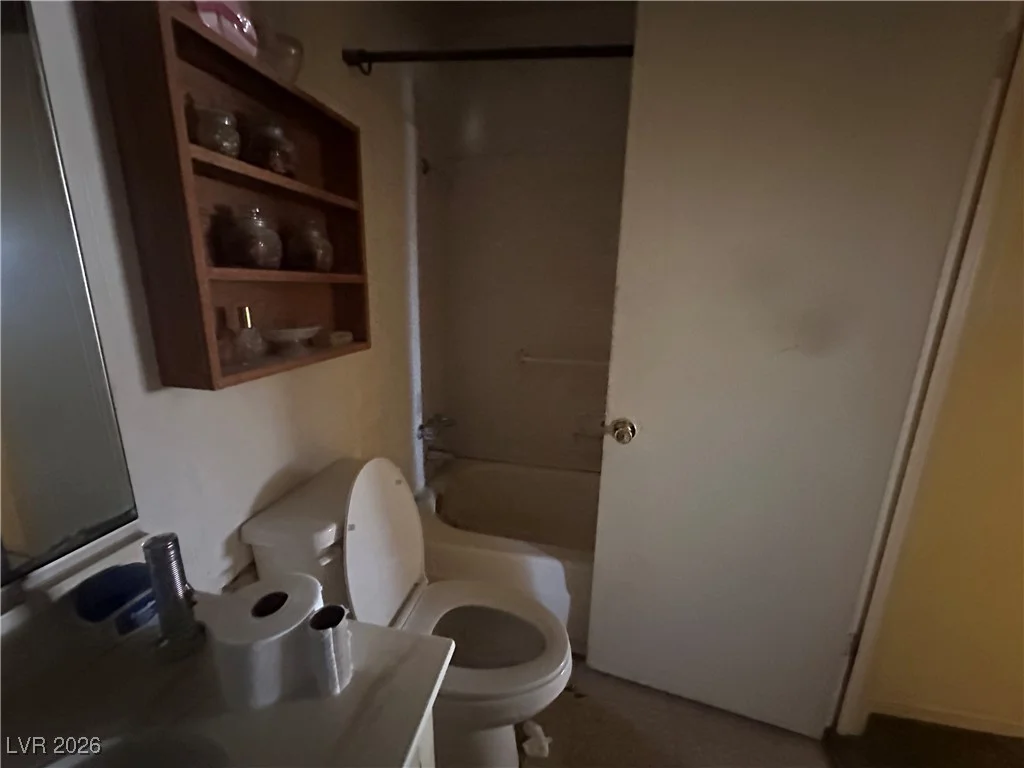 1809 Wildwood, Las Vegas, NV 89108