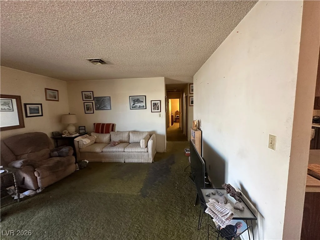 1809 Wildwood, Las Vegas, NV 89108