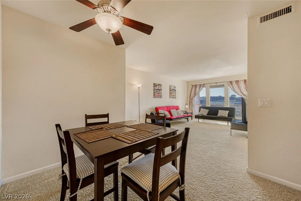 668 Oakmont, Las Vegas, NV 89109