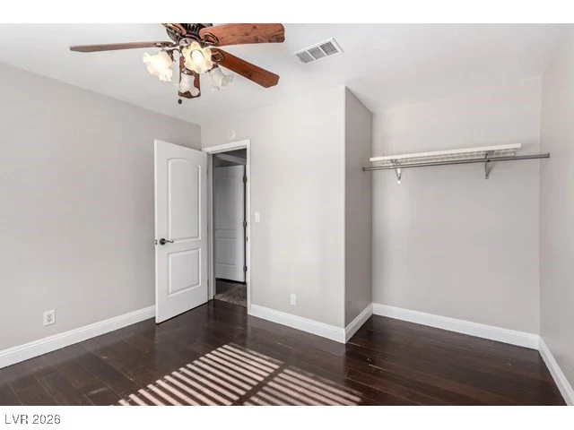 3374 China, Las Vegas, NV 89121