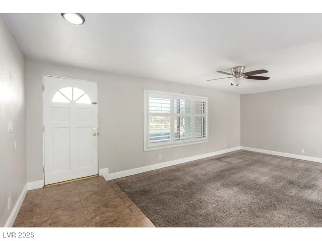 3374 China, Las Vegas, NV 89121