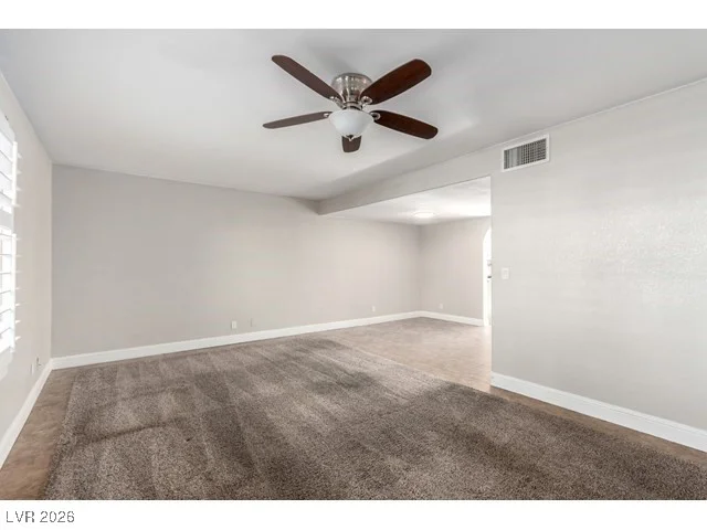 3374 China, Las Vegas, NV 89121