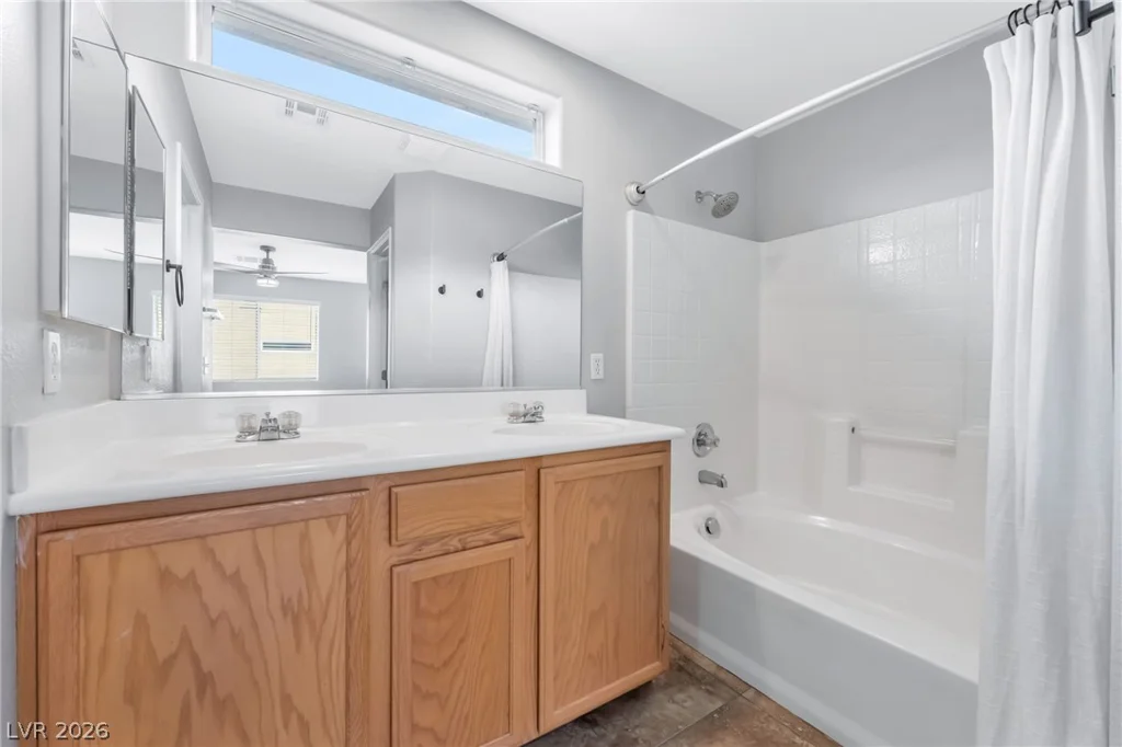 3925 Bayamon, Las Vegas, NV 89129