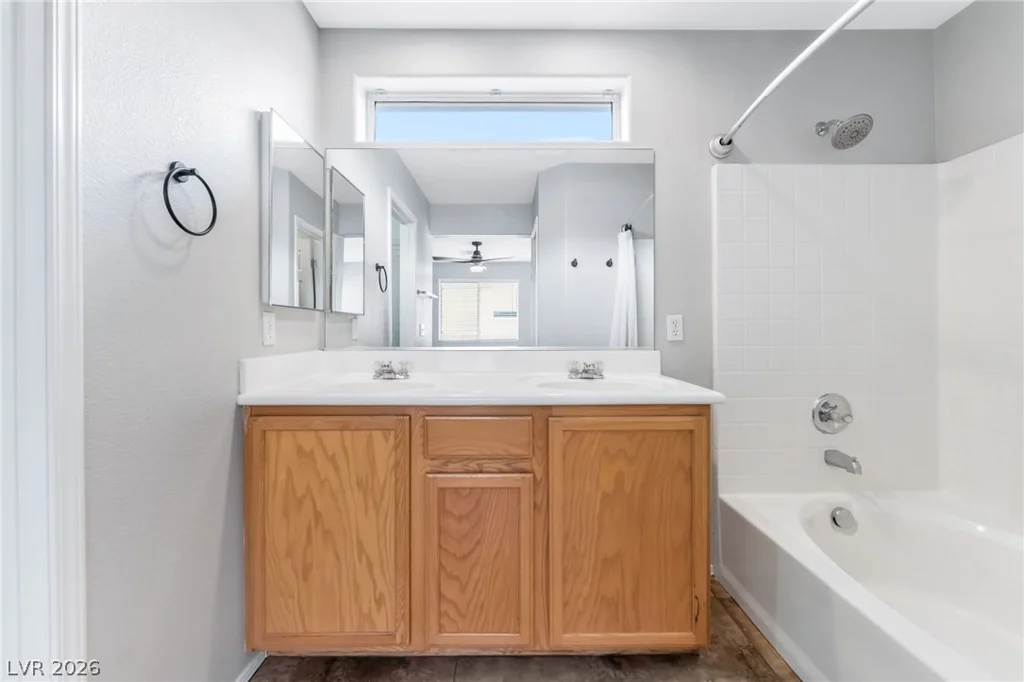 3925 Bayamon, Las Vegas, NV 89129