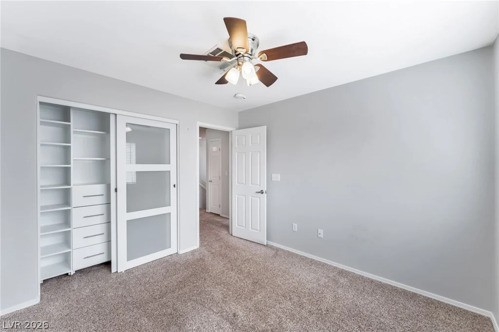 3925 Bayamon, Las Vegas, NV 89129