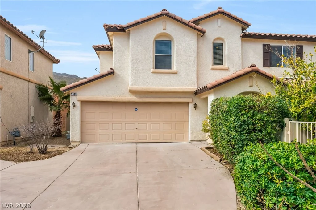 3925 Bayamon, Las Vegas, NV 89129