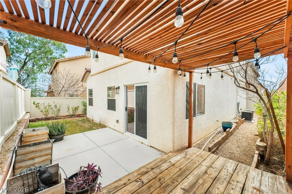 3925 Bayamon, Las Vegas, NV 89129
