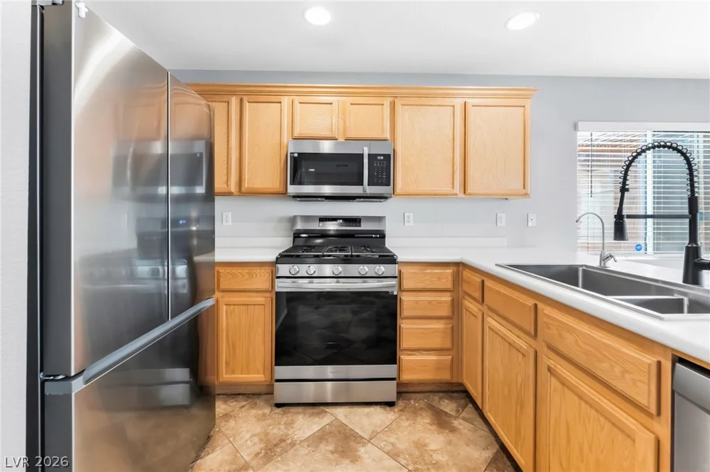 3925 Bayamon, Las Vegas, NV 89129