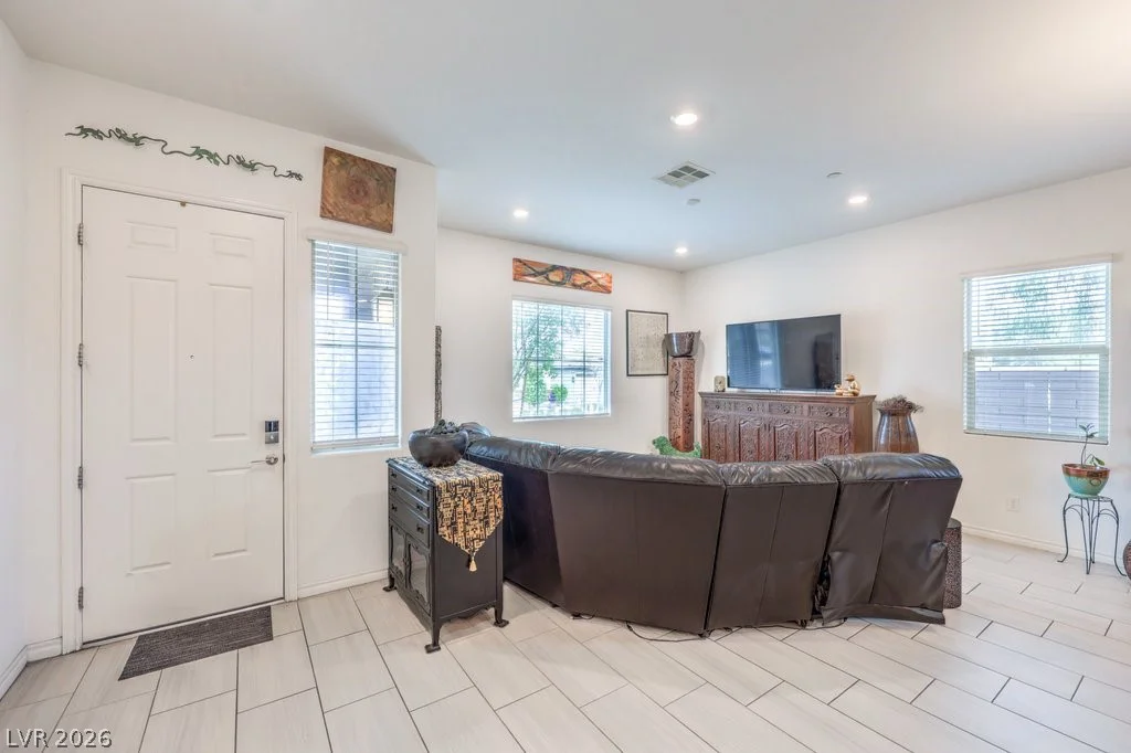 676 Otter Brook, Henderson, NV 89011